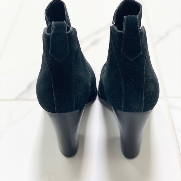 Marc Fisher Black Suede Ankle Bootie Saint Chelsea - Picture 7 of 9